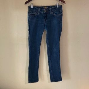 Lucky Brand Lola skinny jeans. Size 26.